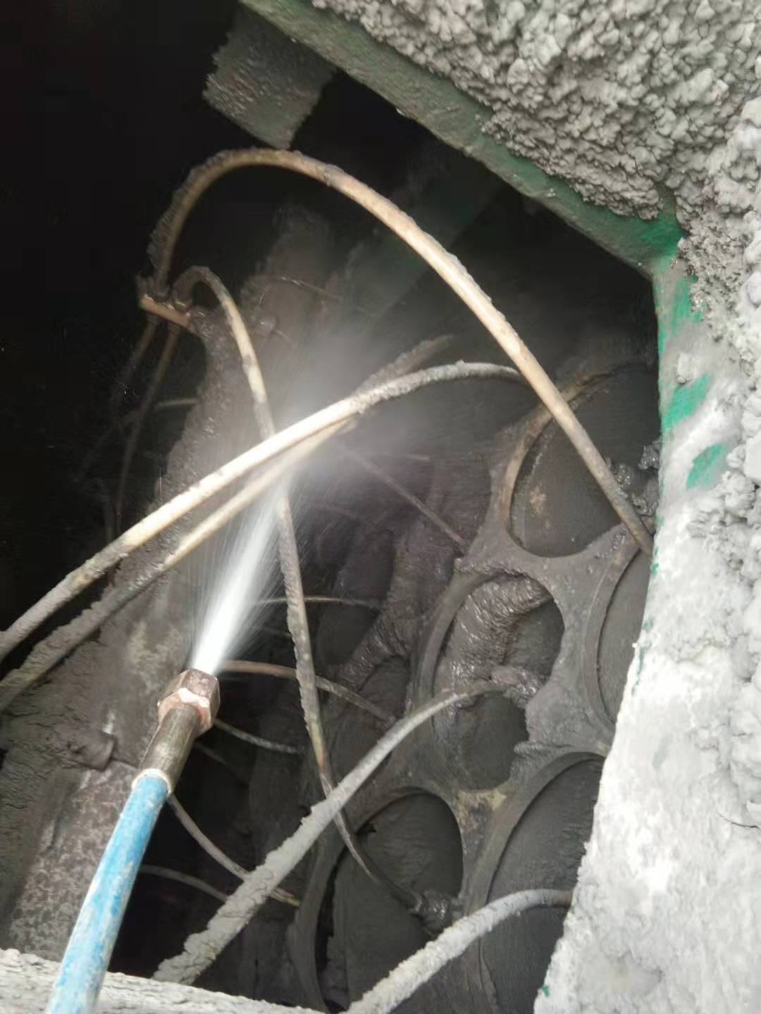 除霧器前后清洗